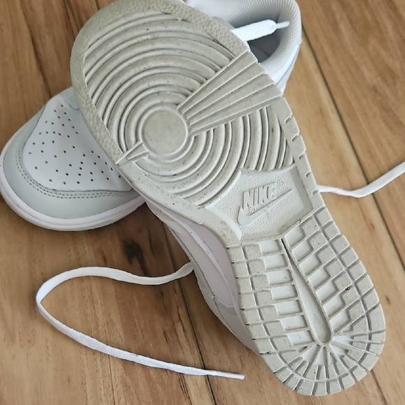 Nike White and Gray Low-Top Sneakers - Picture 3 of 3